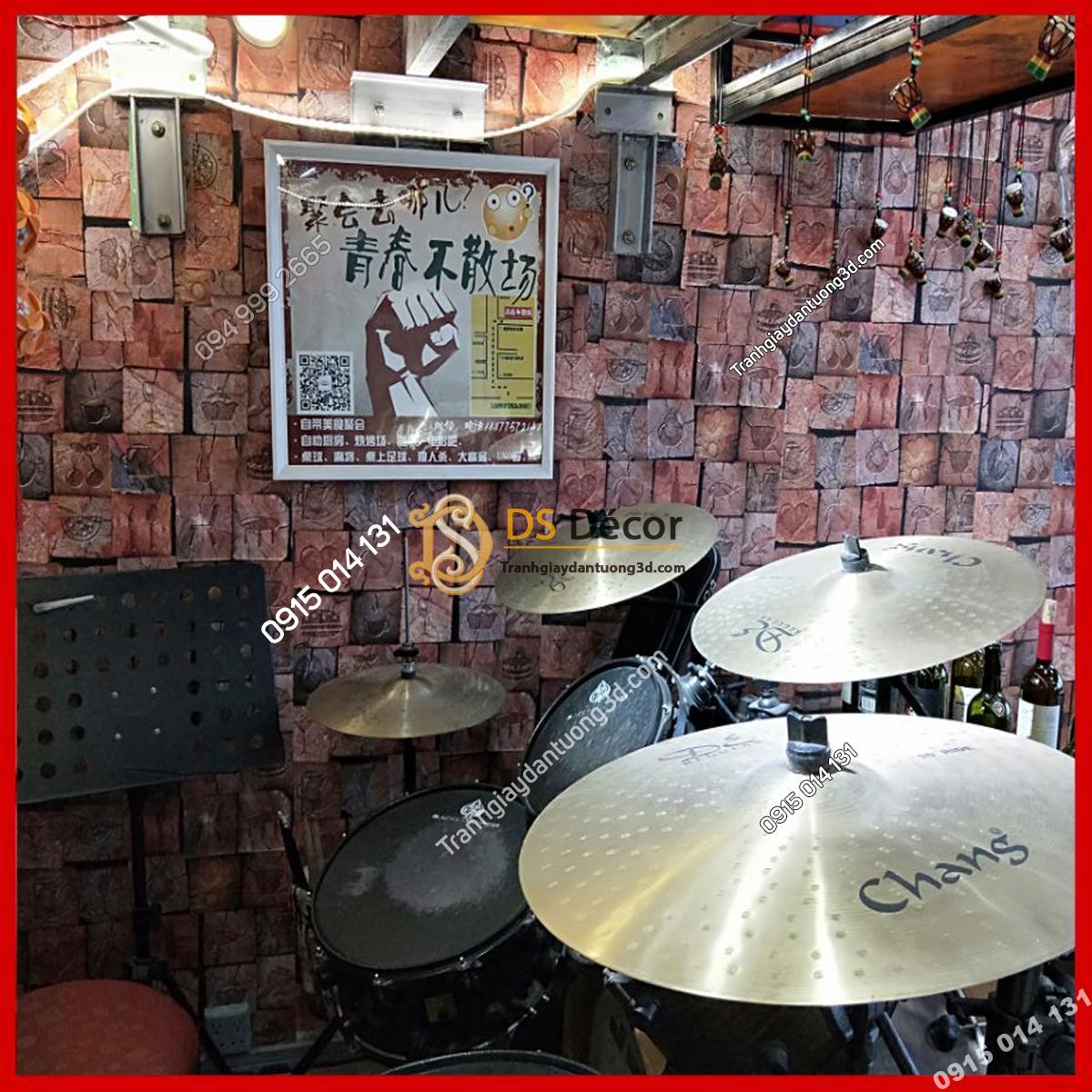 Giấy dán tường giả gỗ lát vuông có hoa văn khổ 10m x 53cm - 3D044