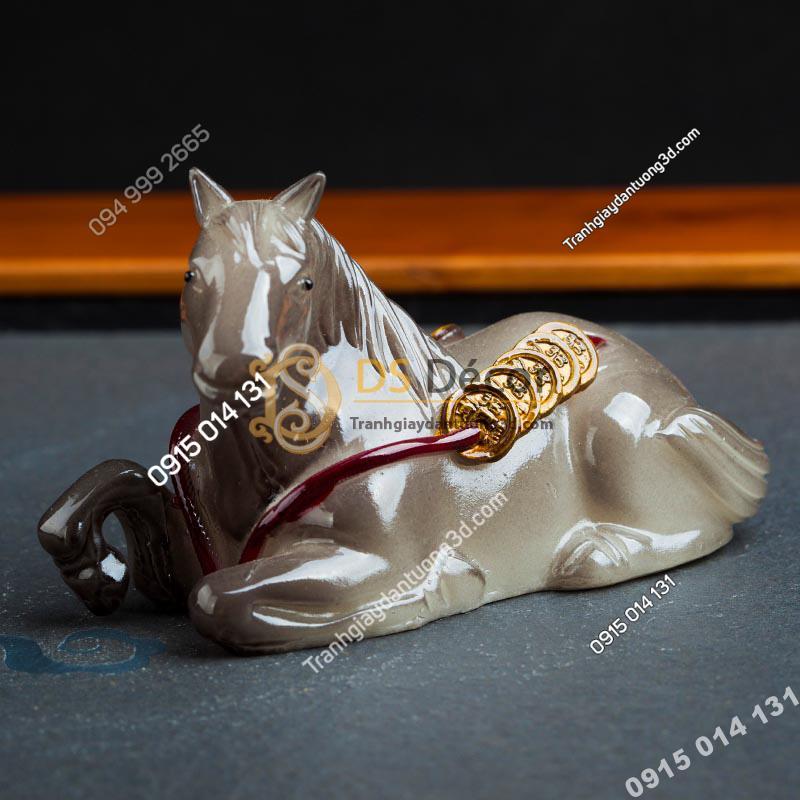 Tượng ngựa nằm phát tài đổi màu độc đáo DTT07 trước khi đổ nước
