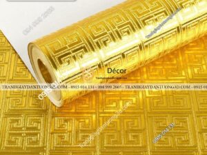 Giấy dán tường phòng thờ móc vuông vàng gân nổi 3D318